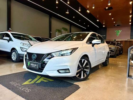 NISSAN VERSA 1.6 16V FLEX EXCLUSIVE XTRONIC NISSAN VERSA 1.6 16V FLEX EXCLUSIVE XTRONIC